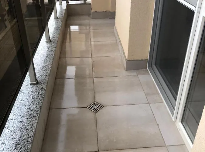 Superb Free Underground Parking * פזרג'יק